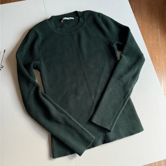 Abercrombie Fitch Women Ribbed Long Sleeve Sweater Size S Green - Picture 1 of 3
